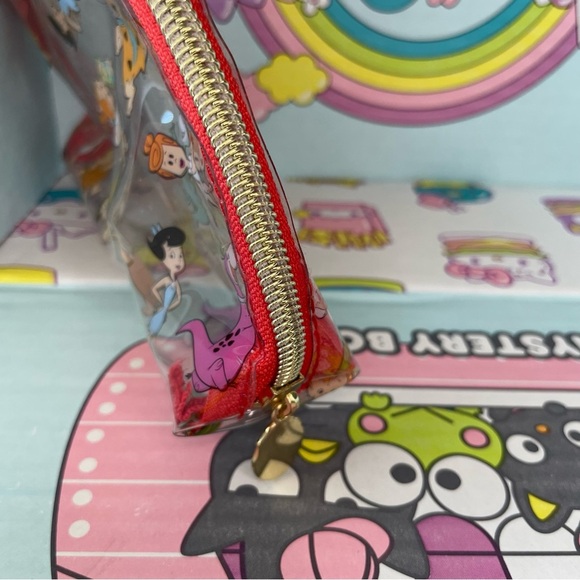 (+ 2 Random Items) Flintstones I Heart Revolution Makeup Pouch | Cartoon Bag - Picture 3 of 5